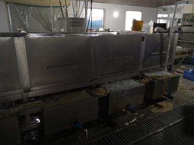 开封这家餐饮消毒企业被曝用工业烧碱 记者探访